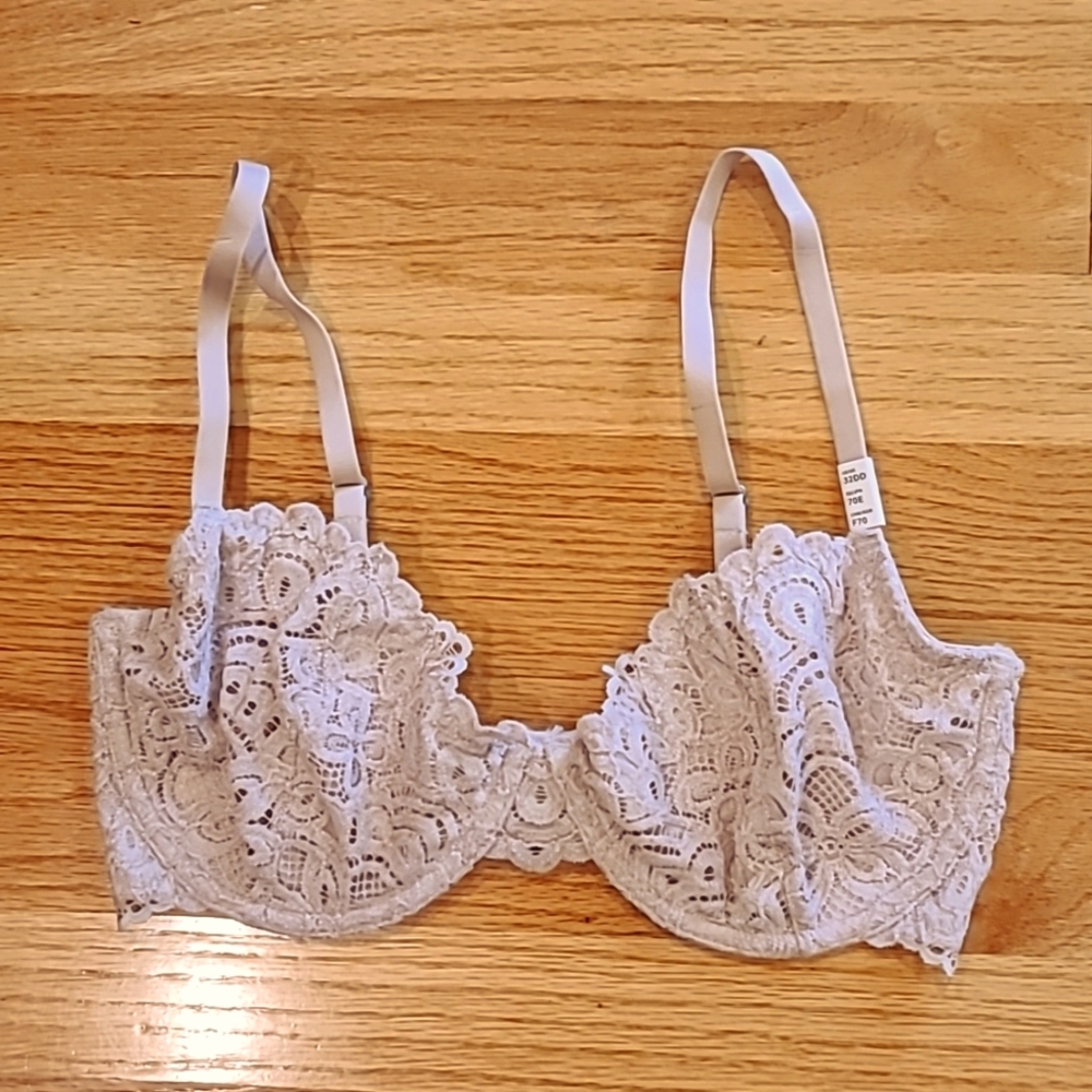Gilly Hicks Nude Lace Bra